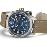 Khaki Field Titanium Auto H70545540