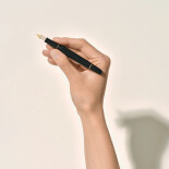 Meisterstück Classique Gold-coated Fountain Pen (F) MB132463