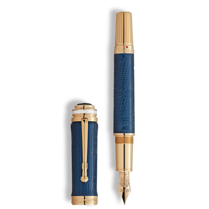 Great Characters Queen Fountain Pen (M) Blue Jean MB131977