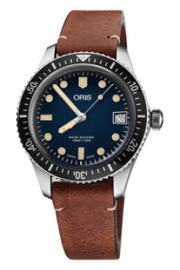 Divers sixty-five 01733772040550752145